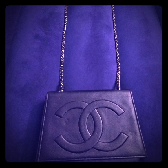 Black leather chain purse